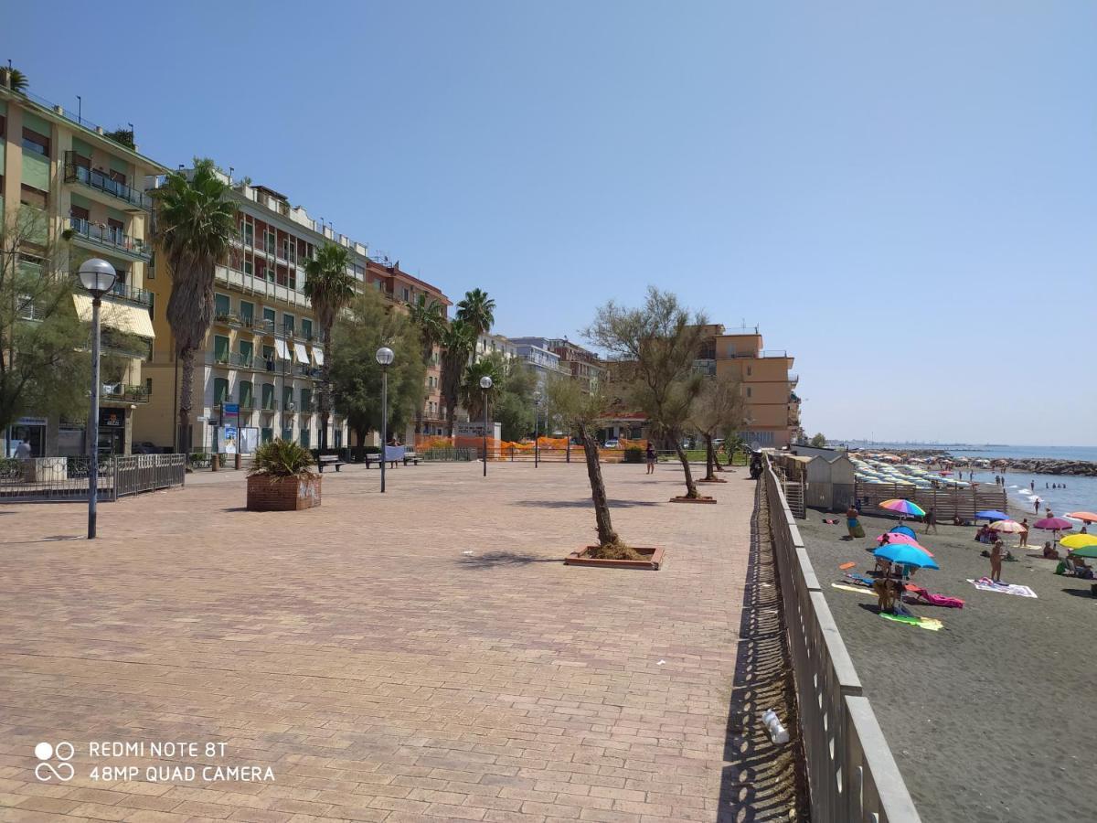 B & B Civico 6 Rooms Salerno Exterior photo
