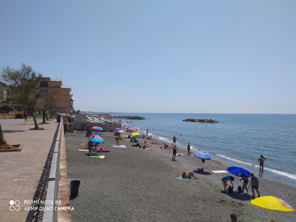 B & B Civico 6 Rooms Salerno Exterior photo