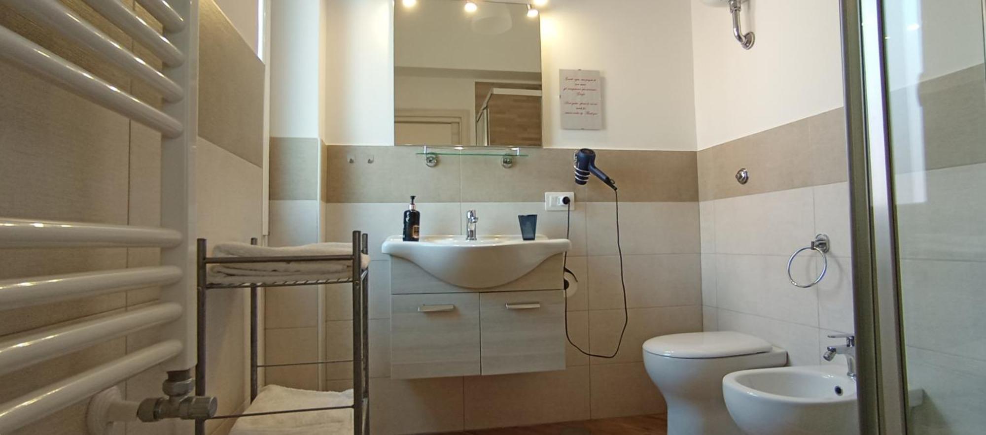 B & B Civico 6 Rooms Salerno Exterior photo